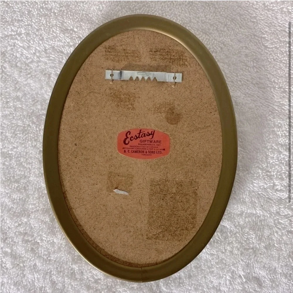 Vintage Ecstasy Giftware Brown Velvet Embroidered Oval Framed  Art - Picture 2 of 6